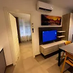 דירה Bilo - For Rent טרנטו